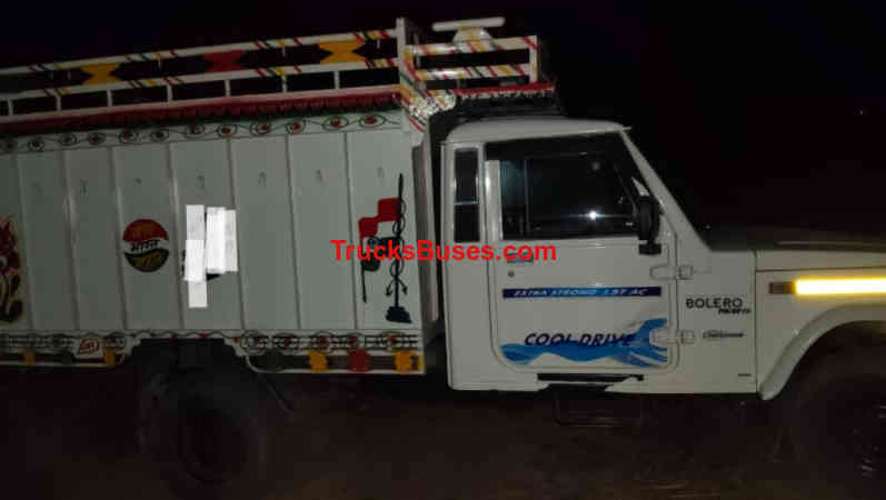 Mahindra Bolero Pickup Images